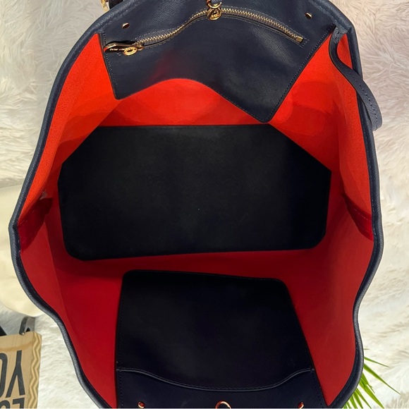 🎉HP🎉Michael Kors Jet Set Travel Deco Leather Shoulder Tote Handbag - Picture 3 of 15